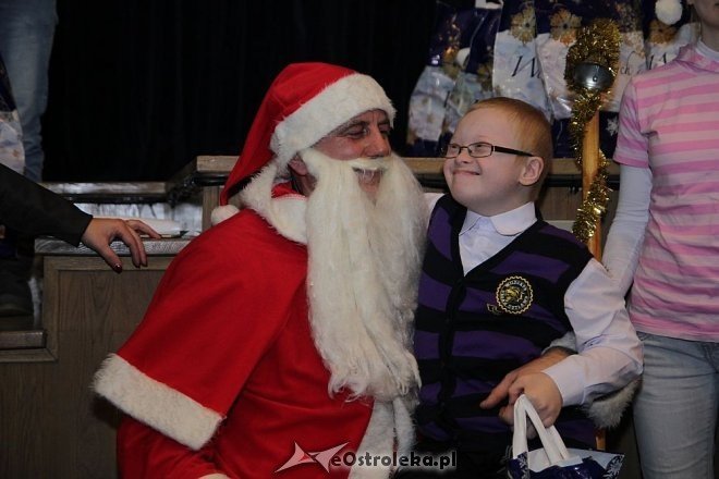 Mikołajki Pomocnej dłoni [16.12.2012] - zdjęcie #31 - eOstroleka.pl
