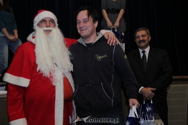 Mikołajki Pomocnej dłoni [16.12.2012] - zdjęcie #30 - eOstroleka.pl