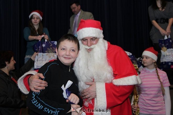 Mikołajki Pomocnej dłoni [16.12.2012] - zdjęcie #21 - eOstroleka.pl