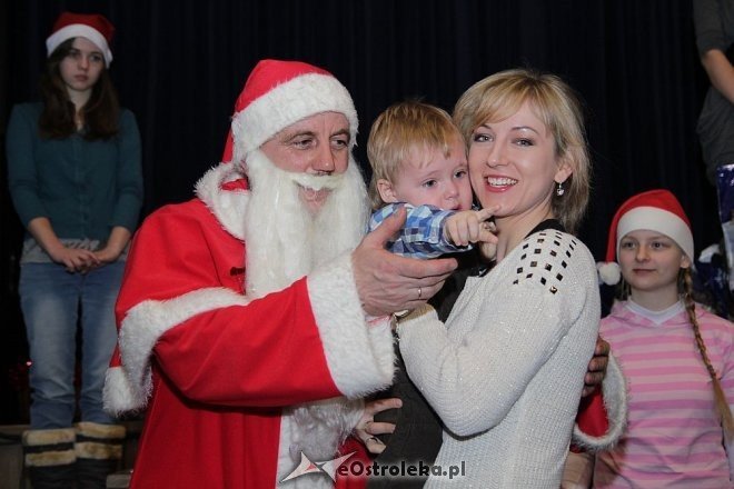 Mikołajki Pomocnej dłoni [16.12.2012] - zdjęcie #11 - eOstroleka.pl