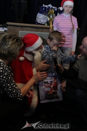 Mikołajki Pomocnej dłoni [16.12.2012] - zdjęcie #7 - eOstroleka.pl
