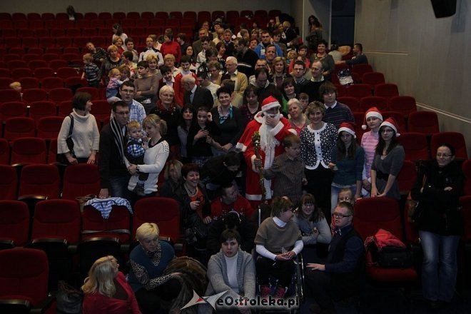 Mikołajki Pomocnej dłoni [16.12.2012] - zdjęcie #4 - eOstroleka.pl