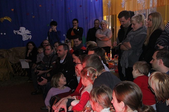 Jasełka w Przedszkolu Miejskim nr 7 [17 XII 2012] - zdjęcie #2 - eOstroleka.pl