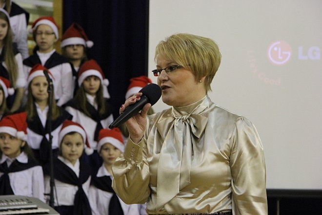 Świąteczne kolędowanie w Szkole Podstawowej nr 6 [18 XII 2012] - zdjęcie #23 - eOstroleka.pl