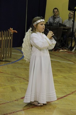 Świąteczne kolędowanie w Szkole Podstawowej nr 6 [18 XII 2012] - zdjęcie #14 - eOstroleka.pl