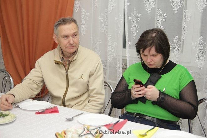 Spotkanie wigilijne Pomocnej Dłoni [18.12.2012] - zdjęcie #19 - eOstroleka.pl