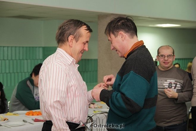 Spotkanie wigilijne Pomocnej Dłoni [18.12.2012] - zdjęcie #76 - eOstroleka.pl