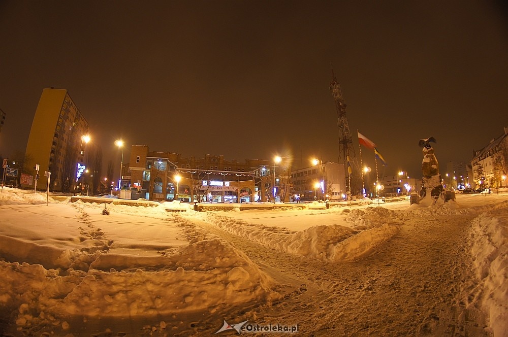 Miasto nocą - dzień przed końcem świata [20.12.2012] - zdjęcie #14 - eOstroleka.pl