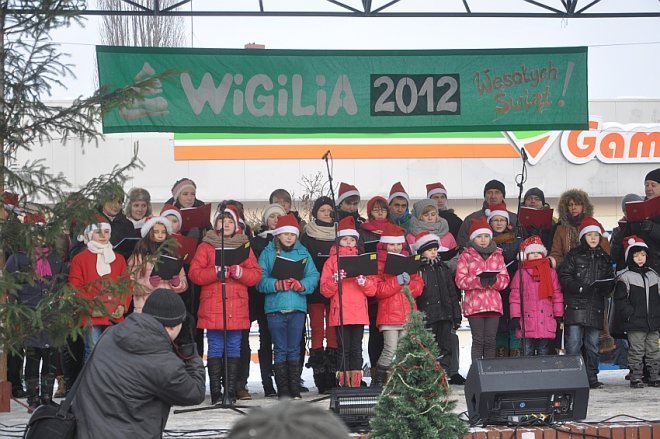 Wigilia miejska w Ostrołęce [22 XII 2012] - zdjęcie #83 - eOstroleka.pl