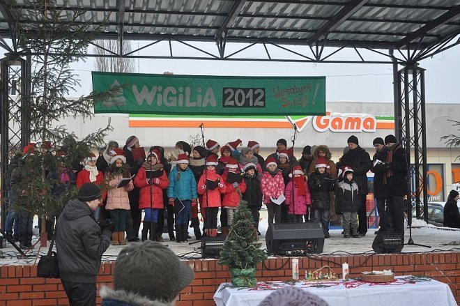 Wigilia miejska w Ostrołęce [22 XII 2012] - zdjęcie #80 - eOstroleka.pl