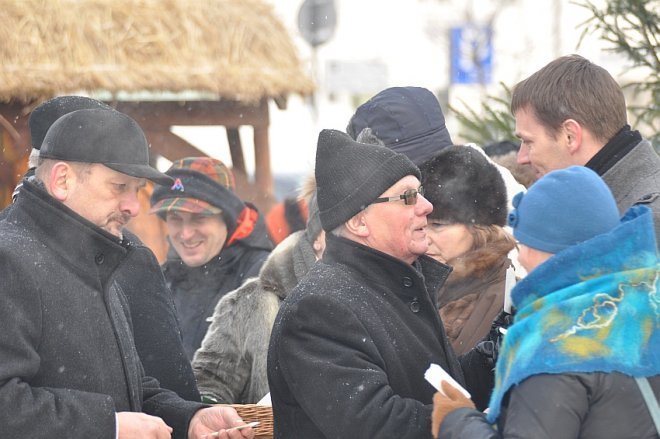 Wigilia miejska w Ostrołęce [22 XII 2012] - zdjęcie #32 - eOstroleka.pl