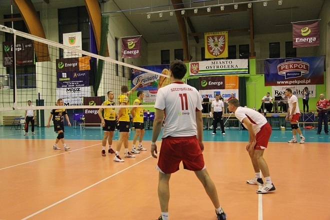 I liga: Camper Wyszków poległ w Ostrołęce [22 XII 2012] - zdjęcie #28 - eOstroleka.pl