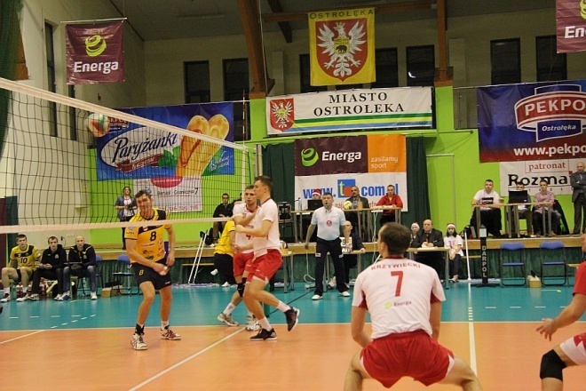 I liga: Camper Wyszków poległ w Ostrołęce [22 XII 2012] - zdjęcie #4 - eOstroleka.pl