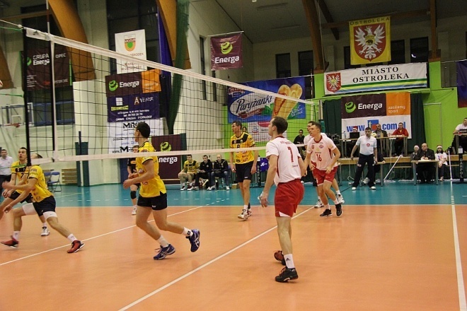 I liga: Camper Wyszków poległ w Ostrołęce [22 XII 2012] - zdjęcie #3 - eOstroleka.pl