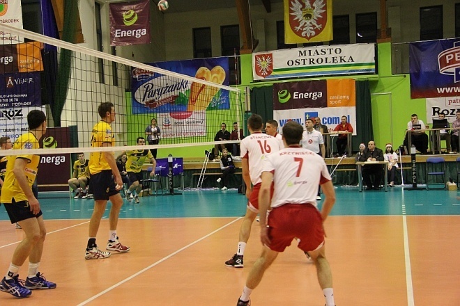 I liga: Camper Wyszków poległ w Ostrołęce [22 XII 2012] - zdjęcie #2 - eOstroleka.pl