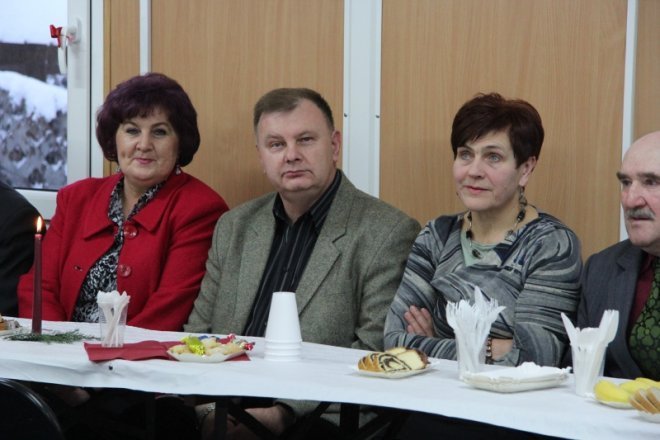 Spotkanie wigilijne na osiedlu Leśne [24 XII 2012] - zdjęcie #4 - eOstroleka.pl