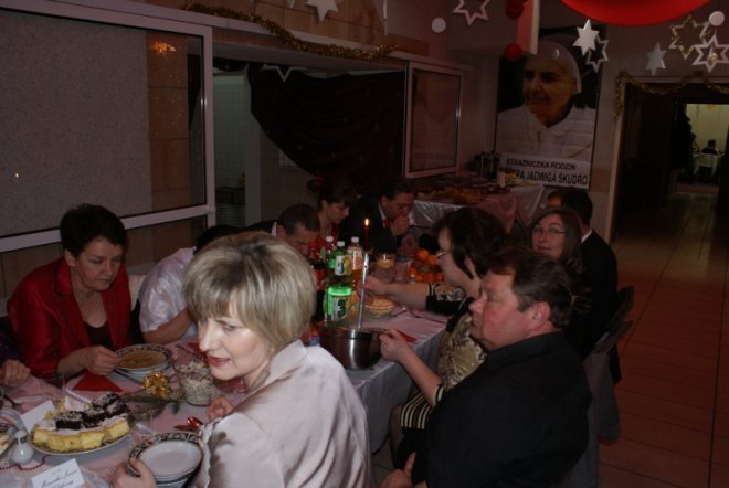 Bezalkoholowy sylwester Domowego Kościoła [3 I 2013] - zdjęcie #14 - eOstroleka.pl