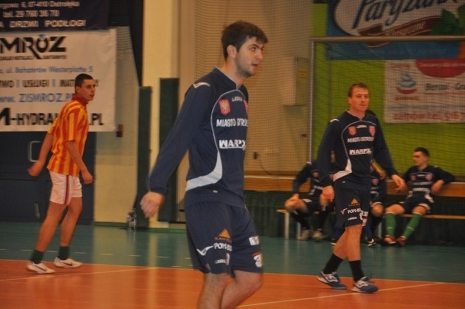 Nocna Liga Futsalu - 4. kolejka (04.01.2013) - zdjęcie #26 - eOstroleka.pl