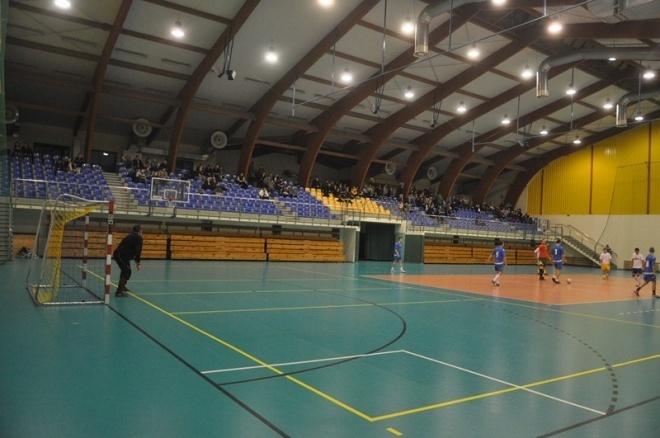 Nocna Liga Futsalu - 4. kolejka (04.01.2013) - zdjęcie #14 - eOstroleka.pl