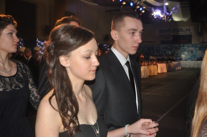 Studniówka III LO (05.01.2013) - zdjęcie #167 - eOstroleka.pl