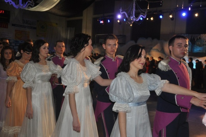 Studniówka III LO (05.01.2013) - zdjęcie #138 - eOstroleka.pl