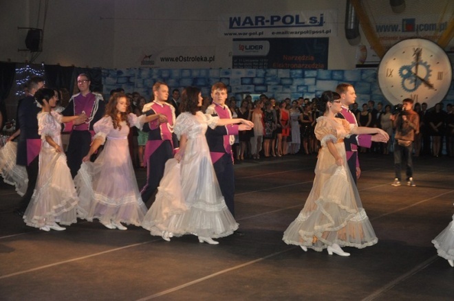 Studniówka III LO (05.01.2013) - zdjęcie #134 - eOstroleka.pl