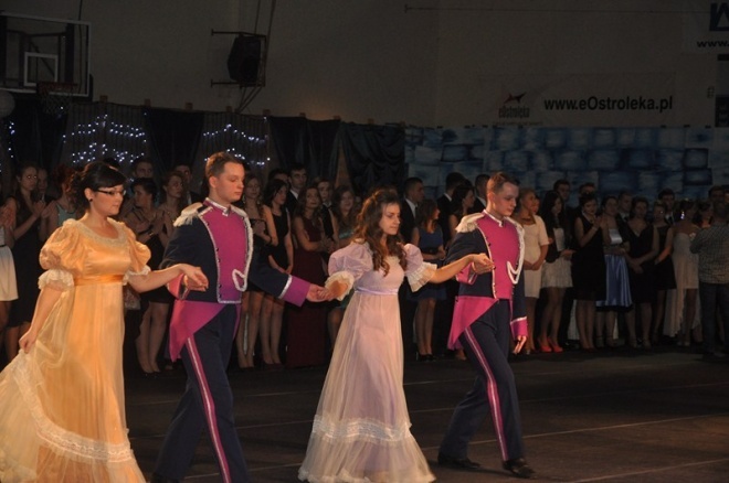 Studniówka III LO (05.01.2013) - zdjęcie #130 - eOstroleka.pl