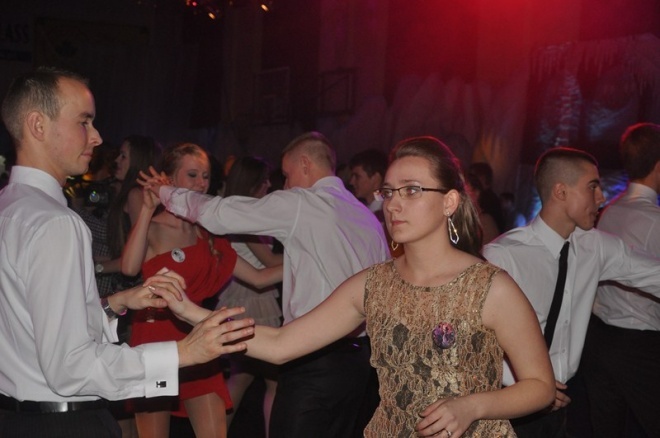 Studniówka III LO (05.01.2013) - zdjęcie #87 - eOstroleka.pl