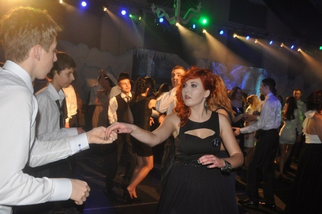 Studniówka III LO (05.01.2013) - zdjęcie #7 - eOstroleka.pl