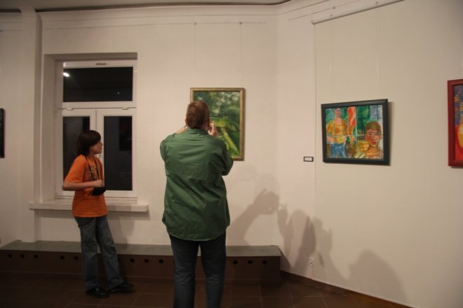Wernisaz wystawy „Światło i Cień” [11 I 2013] - zdjęcie #18 - eOstroleka.pl