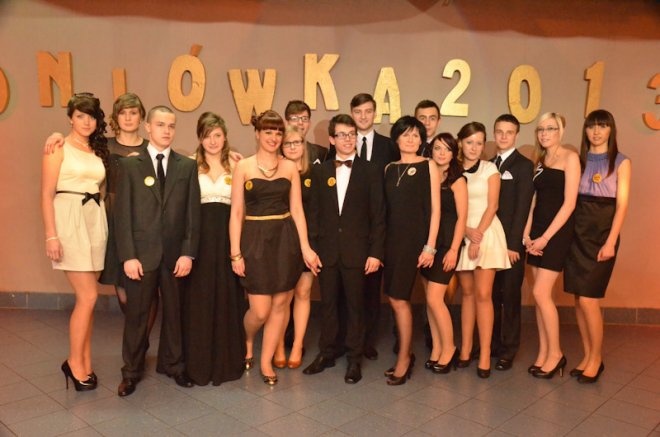 Studniówka 2013: Bal maturalny uczniów II SLO [13 I 2013]  - zdjęcie #57 - eOstroleka.pl