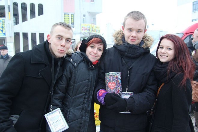 WOŚP 2013: Pierwsze wyniki zbiórki. Wolontariusze zebrali ponad 14 tysięcy złotych [13 I 2013] - zdjęcie #35 - eOstroleka.pl