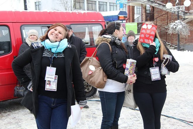 WOŚP 2013: Pierwsze wyniki zbiórki. Wolontariusze zebrali ponad 14 tysięcy złotych [13 I 2013] - zdjęcie #48 - eOstroleka.pl