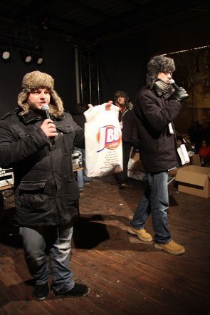 WOŚP 2013: Ostrołęczanie zebrali ponad 50 tysięcy złotych [13 I 2013] - zdjęcie #2 - eOstroleka.pl