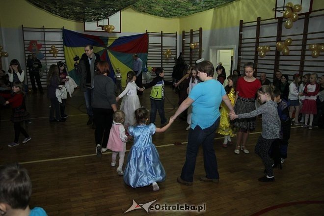Choinka osiedli Stare Miasto i Łazek [12.01.2013] - zdjęcie #9 - eOstroleka.pl