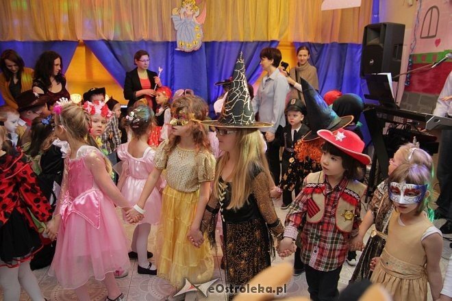 Bal karnawałowy w Przedszkolu Miejskim nr 7 [17.01.2013] - zdjęcie #8 - eOstroleka.pl