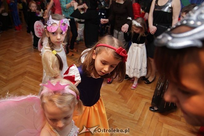Bal karnawałowy w Przedszkolu Miejskim nr 5 [17.01.2013] - zdjęcie #24 - eOstroleka.pl