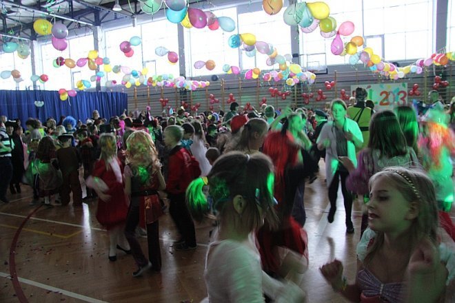 Bal Karnawałowy uczniów ostrołęckiej „dziesiątki” [18 I 2013] - zdjęcie #32 - eOstroleka.pl