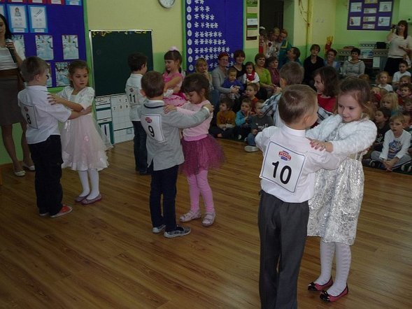 Przedszkolny Turniej Tańca [18.01.2013] - zdjęcie #12 - eOstroleka.pl