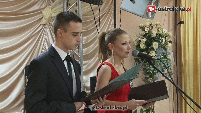 Studniówka 2013: ZSZ nr 2 w Ostrołęce [19.01.2013] - zdjęcie #32 - eOstroleka.pl