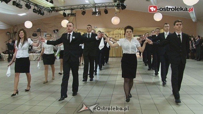 Studniówka 2013: ZSZ nr 2 w Ostrołęce [19.01.2013] - zdjęcie #15 - eOstroleka.pl