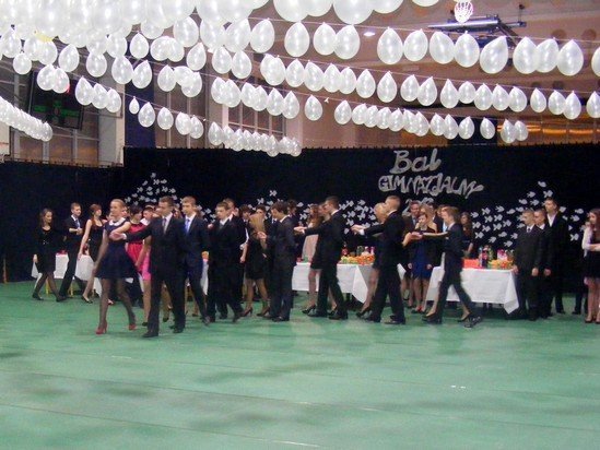 Bal gimnazjalny dla uczniów Gimnazjum nr 2 [19 I 2013] - zdjęcie #114 - eOstroleka.pl