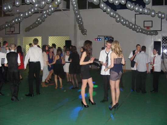 Bal gimnazjalny dla uczniów Gimnazjum nr 2 [19 I 2013] - zdjęcie #59 - eOstroleka.pl