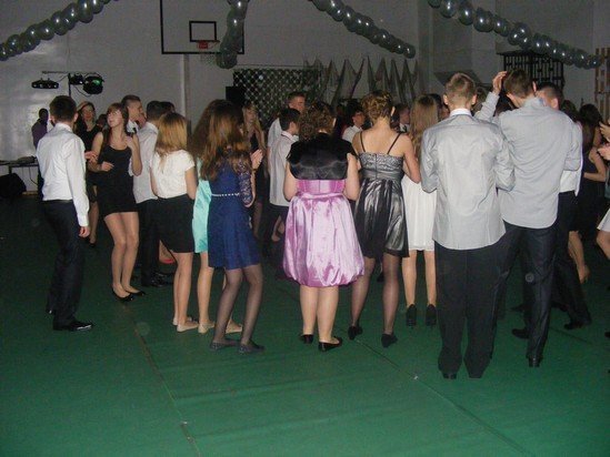 Bal gimnazjalny dla uczniów Gimnazjum nr 2 [19 I 2013] - zdjęcie #19 - eOstroleka.pl