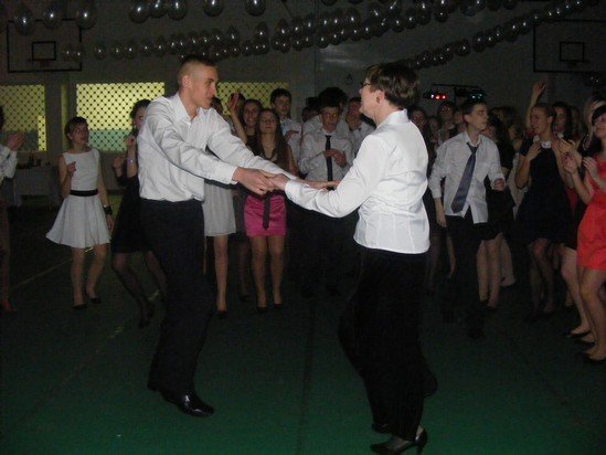 Bal gimnazjalny dla uczniów Gimnazjum nr 2 [19 I 2013] - zdjęcie #20 - eOstroleka.pl