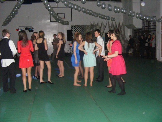 Bal gimnazjalny dla uczniów Gimnazjum nr 2 [19 I 2013] - zdjęcie #7 - eOstroleka.pl