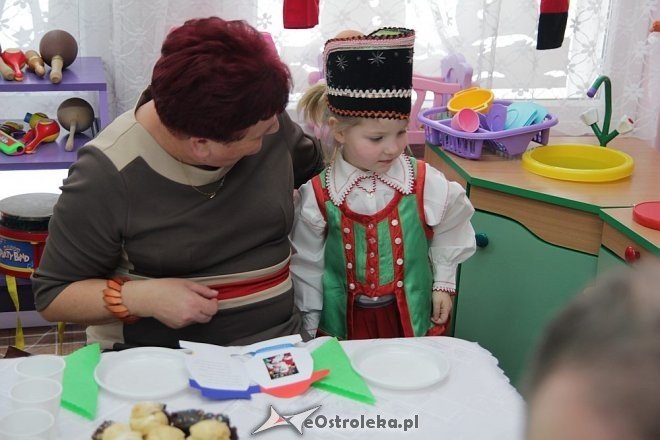 Dzień Babci i Dziadka w Przedszkolu Miejskim nr 16 [22.01.2013] - zdjęcie #5 - eOstroleka.pl