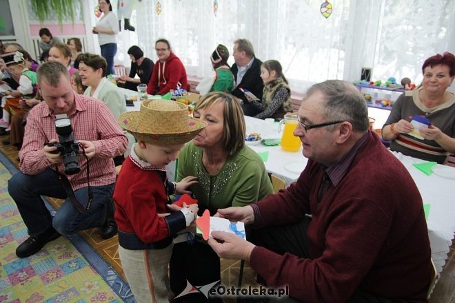 Dzień Babci i Dziadka w Przedszkolu Miejskim nr 16 [22.01.2013] - zdjęcie #2 - eOstroleka.pl
