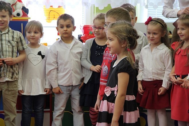 Święto dziadków w Przedszkolu Miejskim nr 1 [23 I 2013] - zdjęcie #8 - eOstroleka.pl