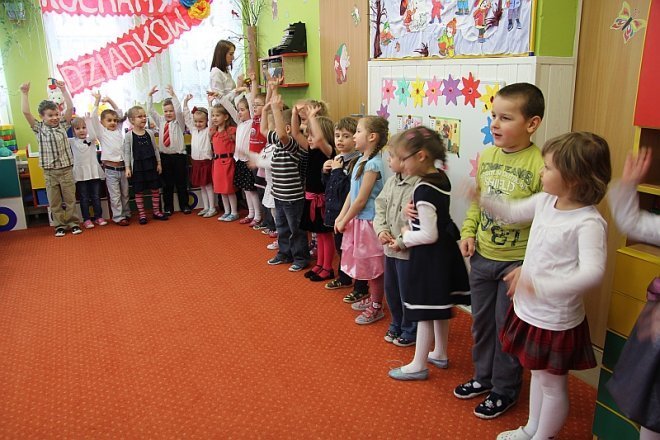 Święto dziadków w Przedszkolu Miejskim nr 1 [23 I 2013] - zdjęcie #3 - eOstroleka.pl